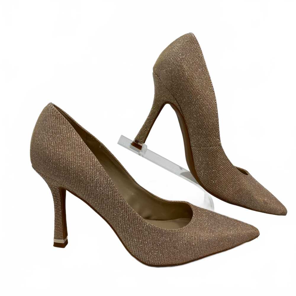 Kenneth Cole Blush & Silver Metallic Pointed Toe Heels | Women’s US8